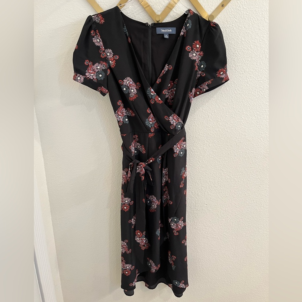 ModCloth Poetic Presence Surplice Floral Dress Black Small - Picture 6 of 10
